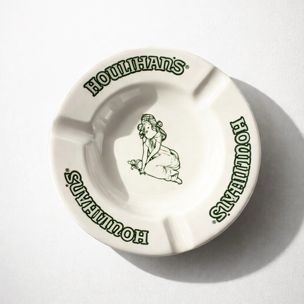 HOULIHAN’S RESTAURANT VINTAGE SOUVENIR‎ ASHTRAY GREEN ART DECO WOMAN STAMPED USA